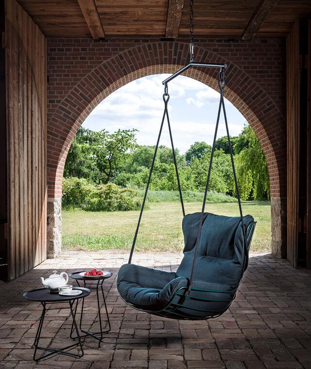 Freifrau Leyasol Wingback Swing Seat outdoor indoor