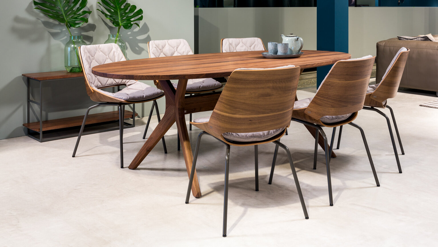 Rolf Benz 965 dining table 650 chairs